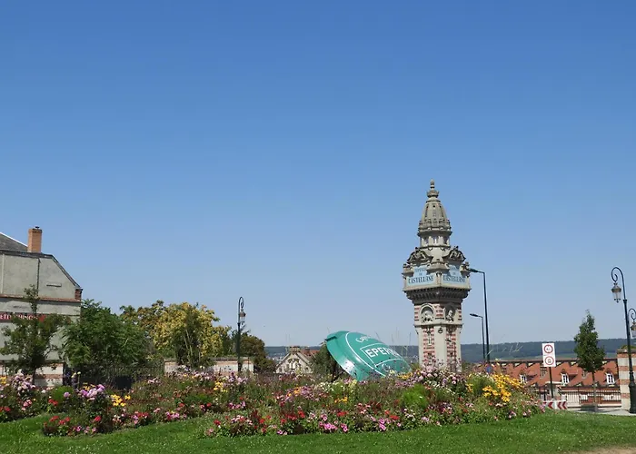 Les Galipes Apartment